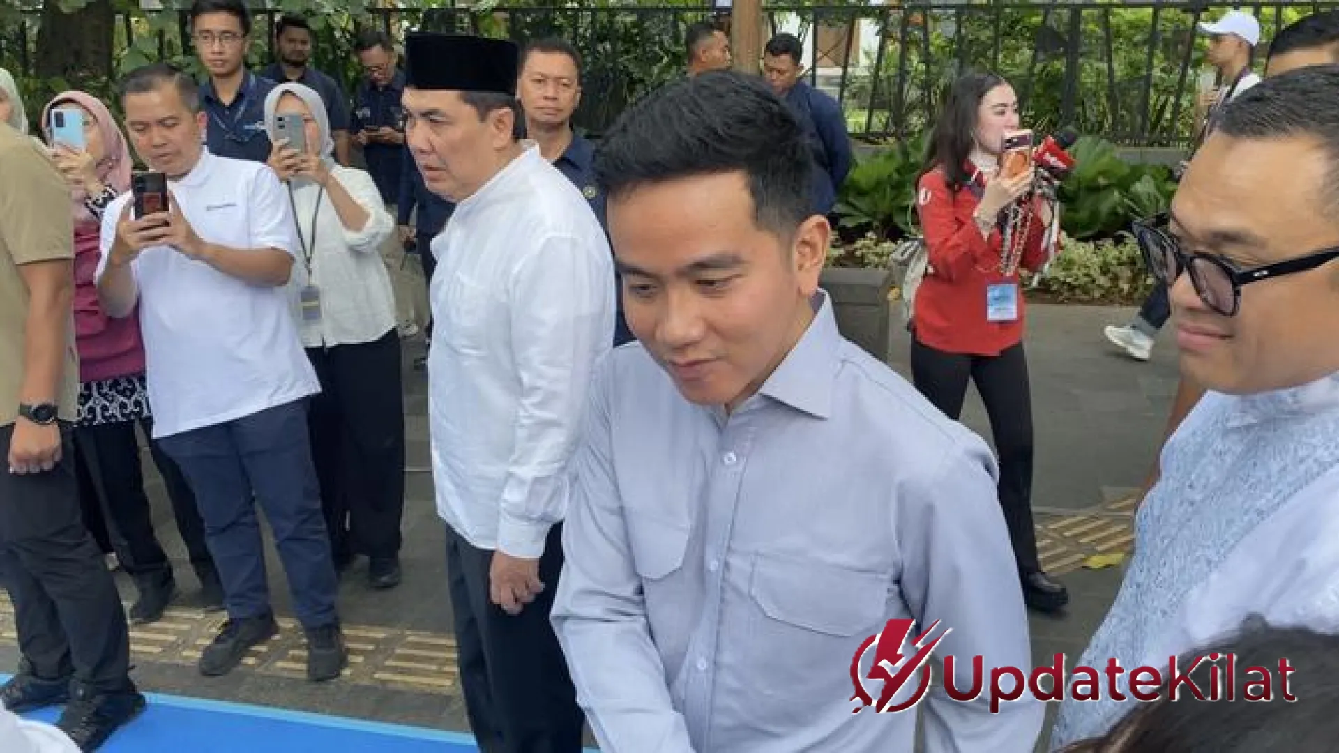 Gibran Rakabuming Raka Puji Jusuf Kalla sebagai Mentor dan Idola di Tengah Hiruk Pikuk Klaim Politik