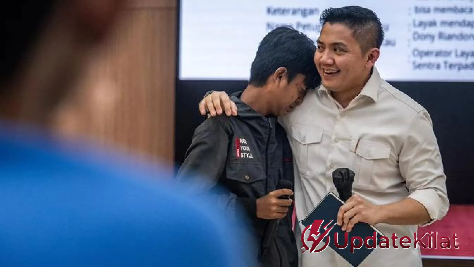 Visi Besar Presiden Prabowo: Seskab Teddy Tinjau Kesiapan Sekolah Rakyat untuk Anak Kurang Mampu