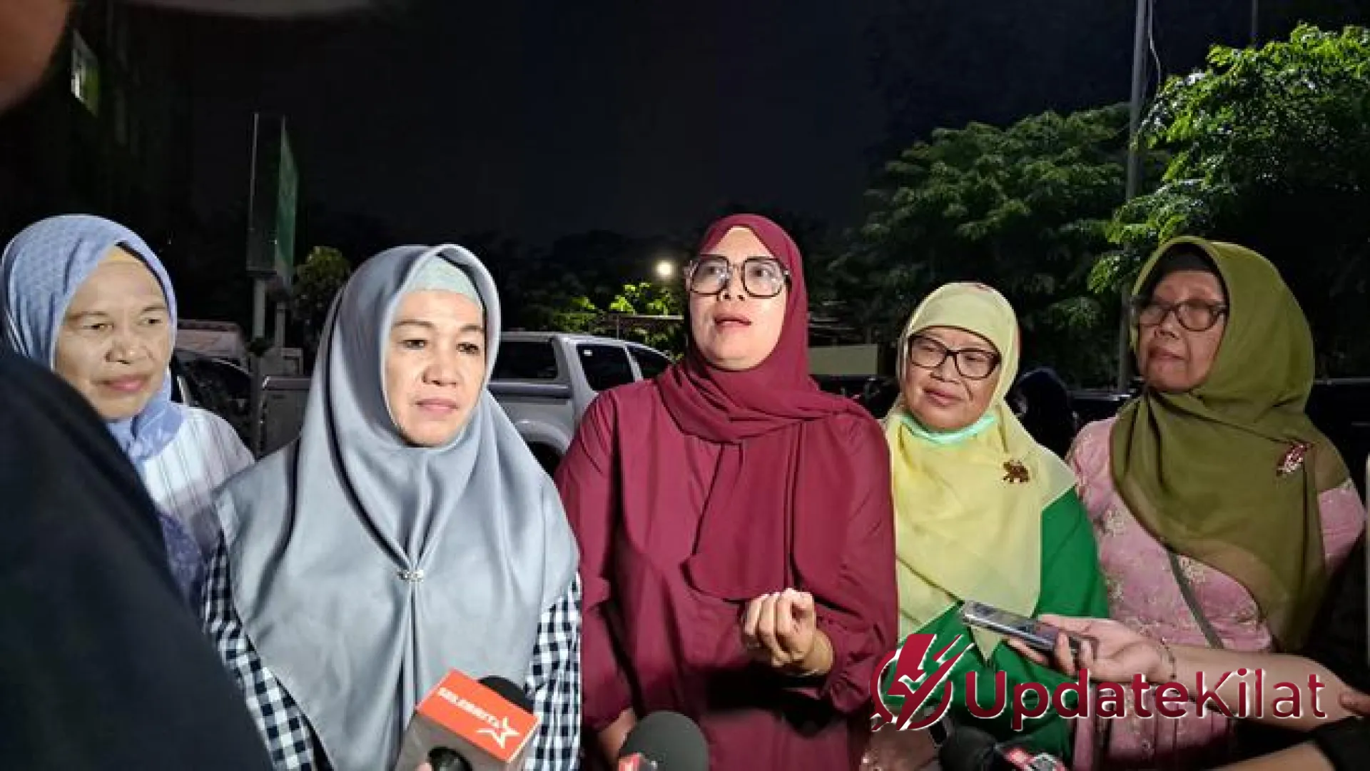 Keajaiban di Balik Tragedi KRL Bekasi: Sausan Terlempar ke Rak Kabin Saat Tabrakan Maut Terjadi