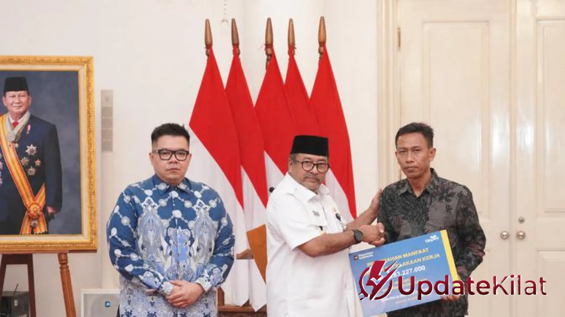 Dedikasi Terakhir bagi Pahlawan Pendidikan: TASPEN Salurkan Santunan Rp283 Juta untuk Ahli Waris Korban Kecelakaan Kereta