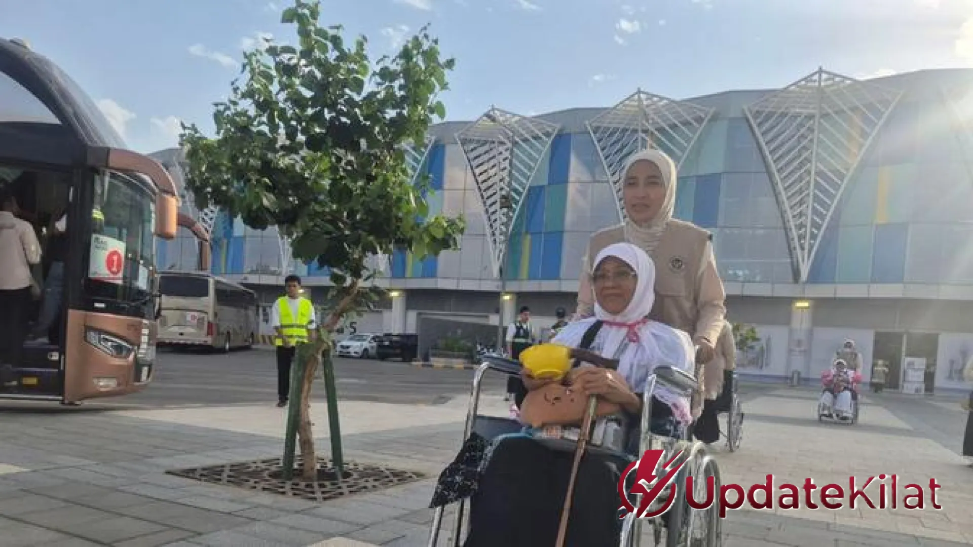 Inovasi Kartu Kendali: Strategi Ampuh Lindungi Jemaah Haji dari Jeratan Jasa Kursi Roda Ilegal di Masjidil Haram