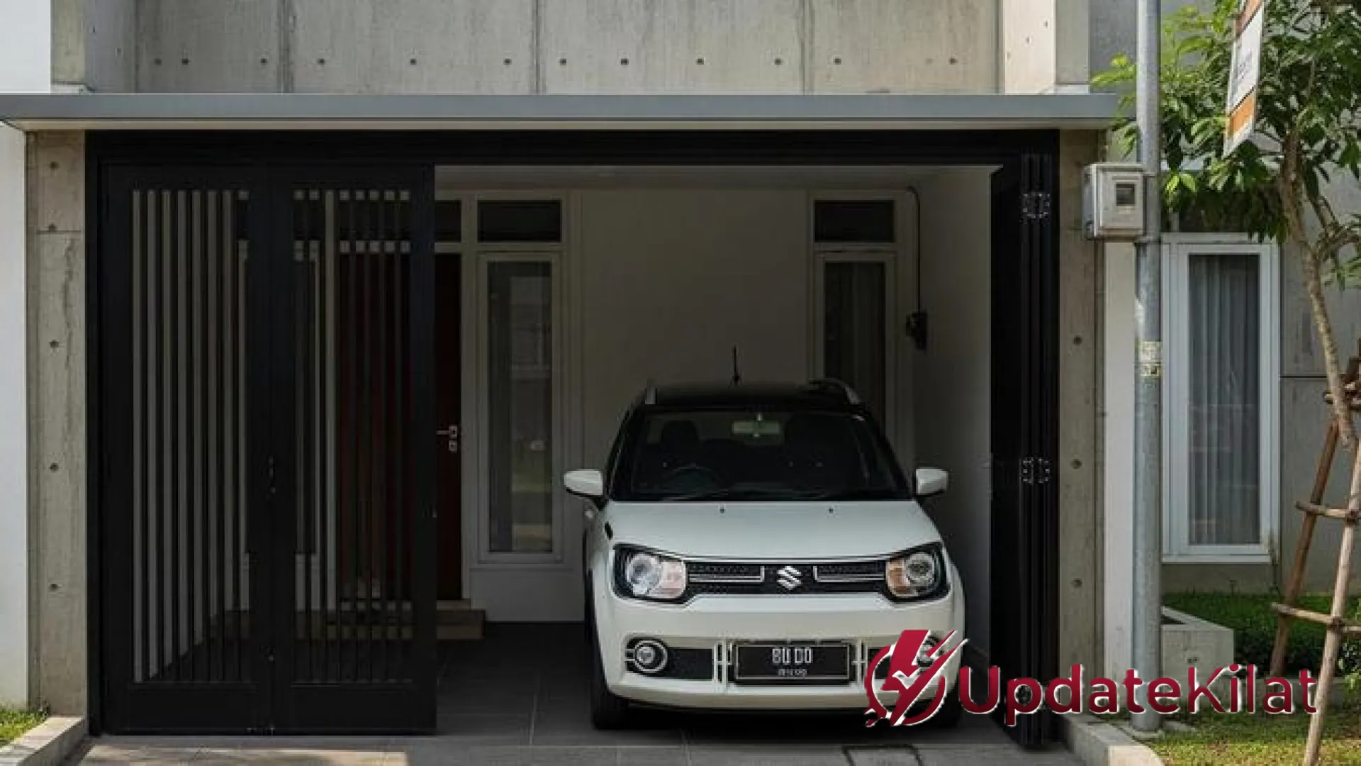 Rahasia Garasi Selalu Tampak Baru: 11 Pilihan Warna Cat yang Awet dan Anti-Kotor