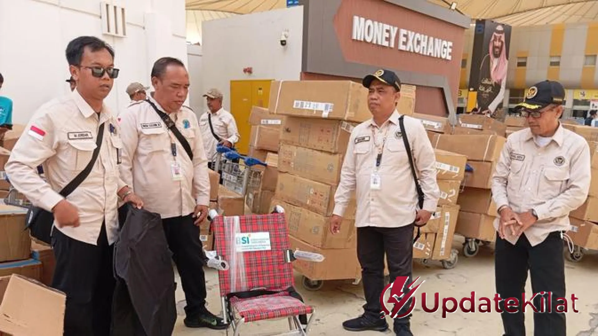 Sinergi Kemanusiaan: Ratusan Kursi Roda Tiba di Jeddah Guna Perkuat Layanan Jemaah Haji Indonesia 2026
