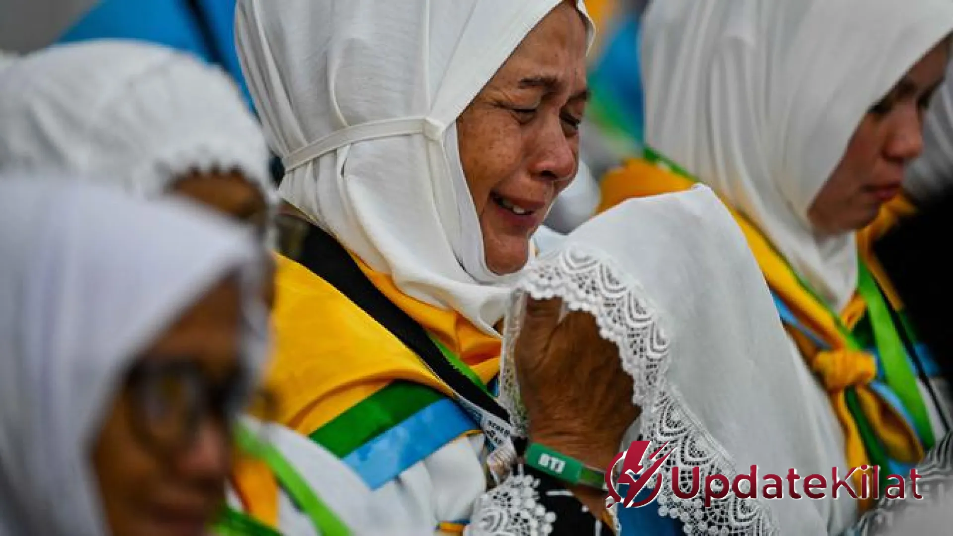 Panduan Lengkap Doa Mustajab Musim Haji: Melangitkan Harapan di Tanah Suci dengan Lafaz Arab dan Latin
