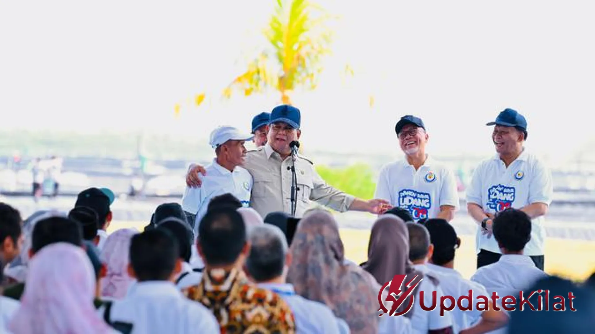 Momen Jenaka di Kebumen: Kala Presiden Prabowo ‘Ancam’ Reshuffle Menko Zulhas Akibat Salah Data