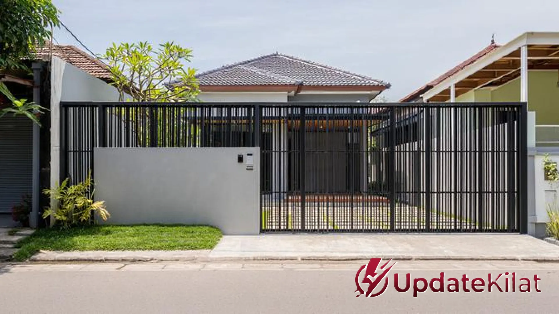8 Inspirasi Pagar Rumah Kecil: Rahasia Hunian Aman, Estetik, dan Bebas Kesan Pengap
