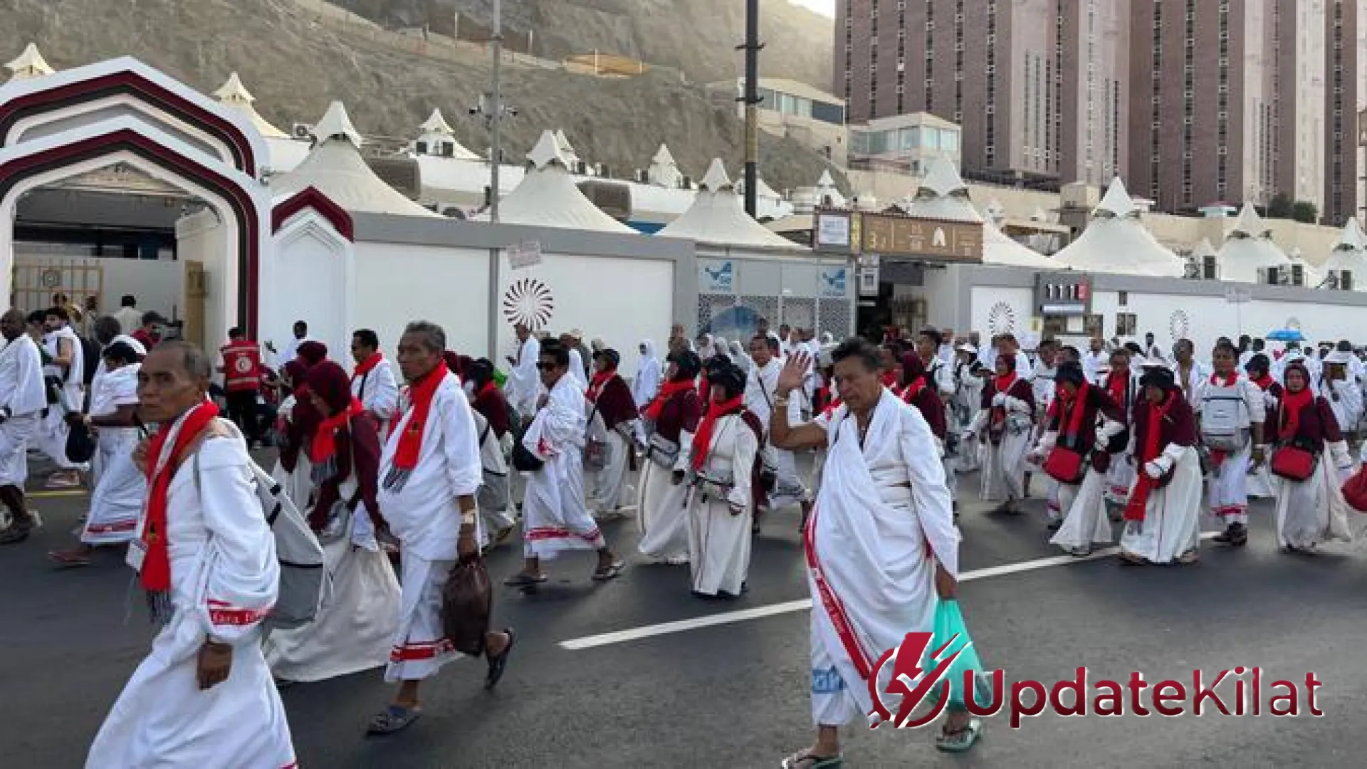 Panduan Lengkap Waktu Tawaf Ifadah: Strategi Jemaah Haji Indonesia Mencapai Puncak Ibadah yang Sah dan Aman