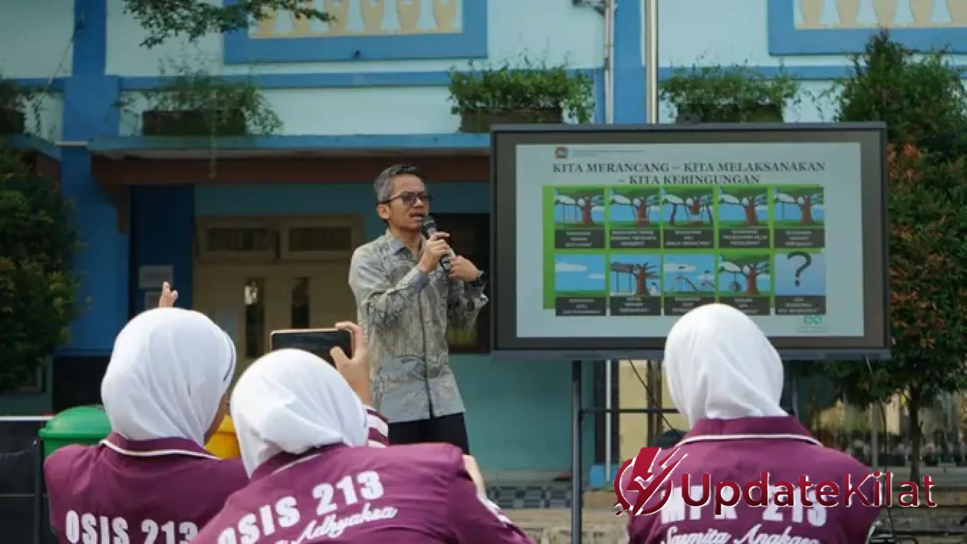 Membangun Peradaban dari Sekolah: Visi Dr. Taufiq Supriadi dalam Mewujudkan Indonesia Bercahaya