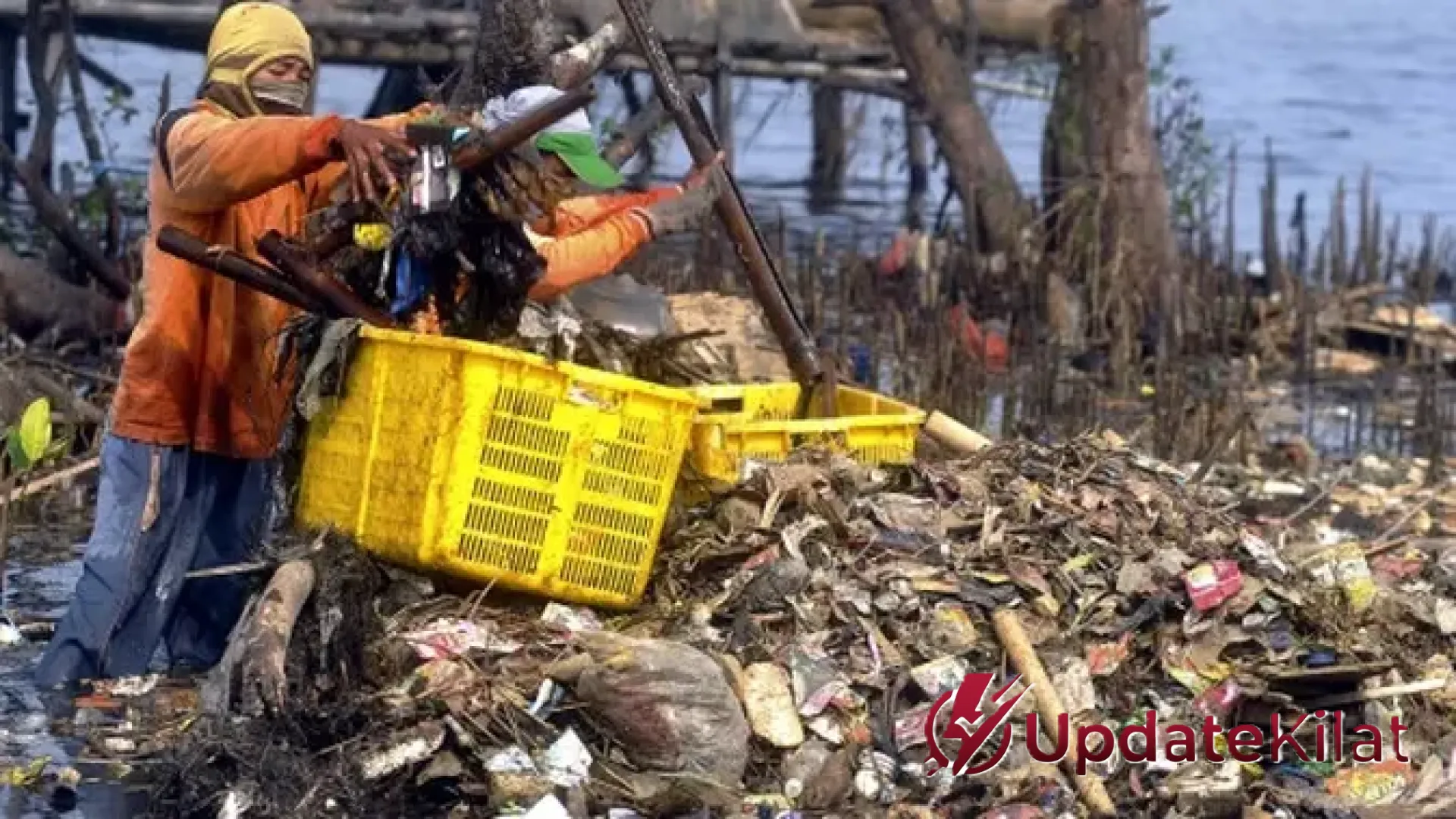 Wajah Baru Pesisir Jakarta: Pembersihan Total Sampah Muara Angke Ditargetkan Tuntas Akhir Pekan Ini