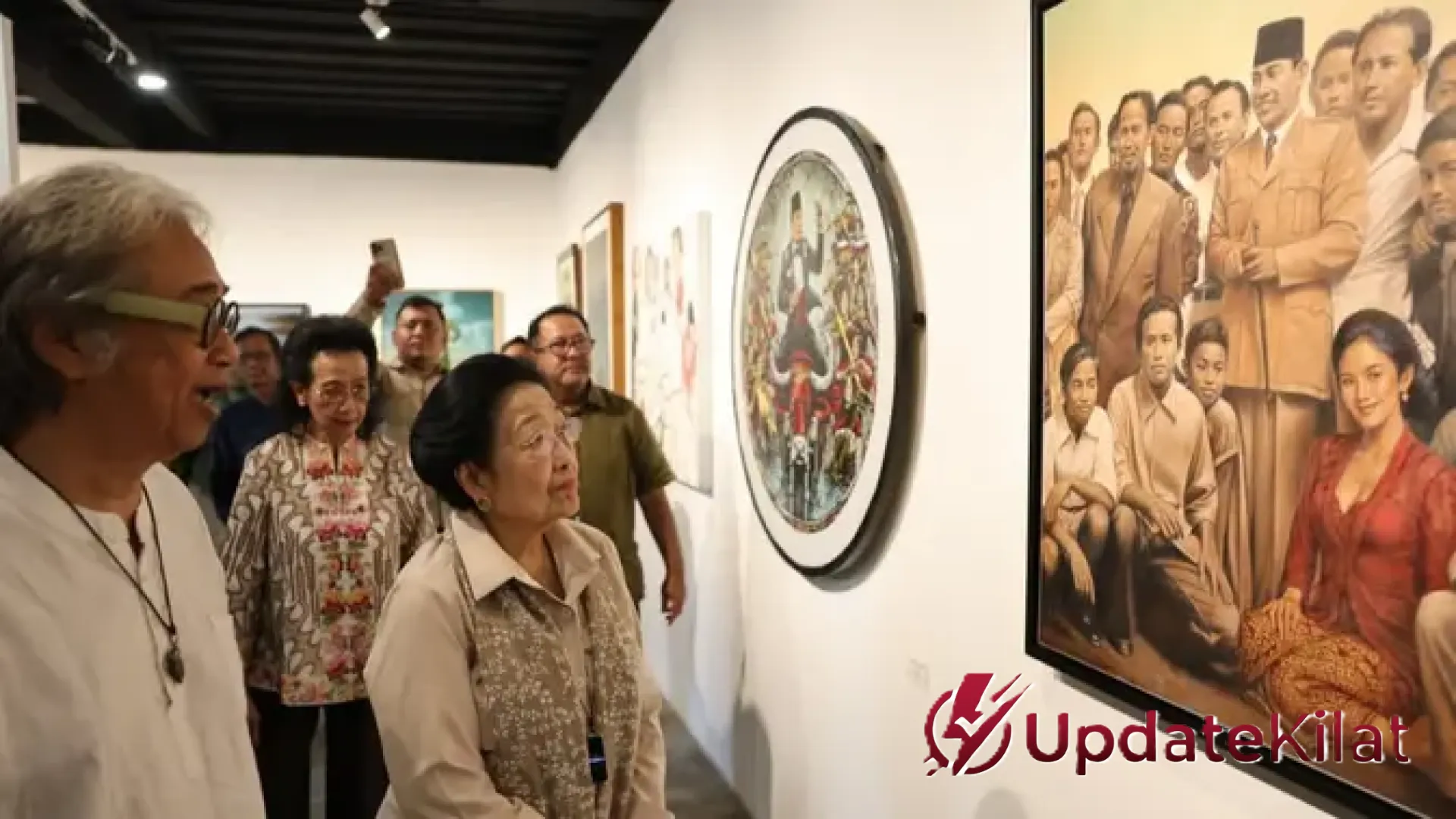 Mata Hati Soekarno: Megawati dan GKR Hemas Resmikan Simfoni Visual 125 Tahun Sang Proklamator