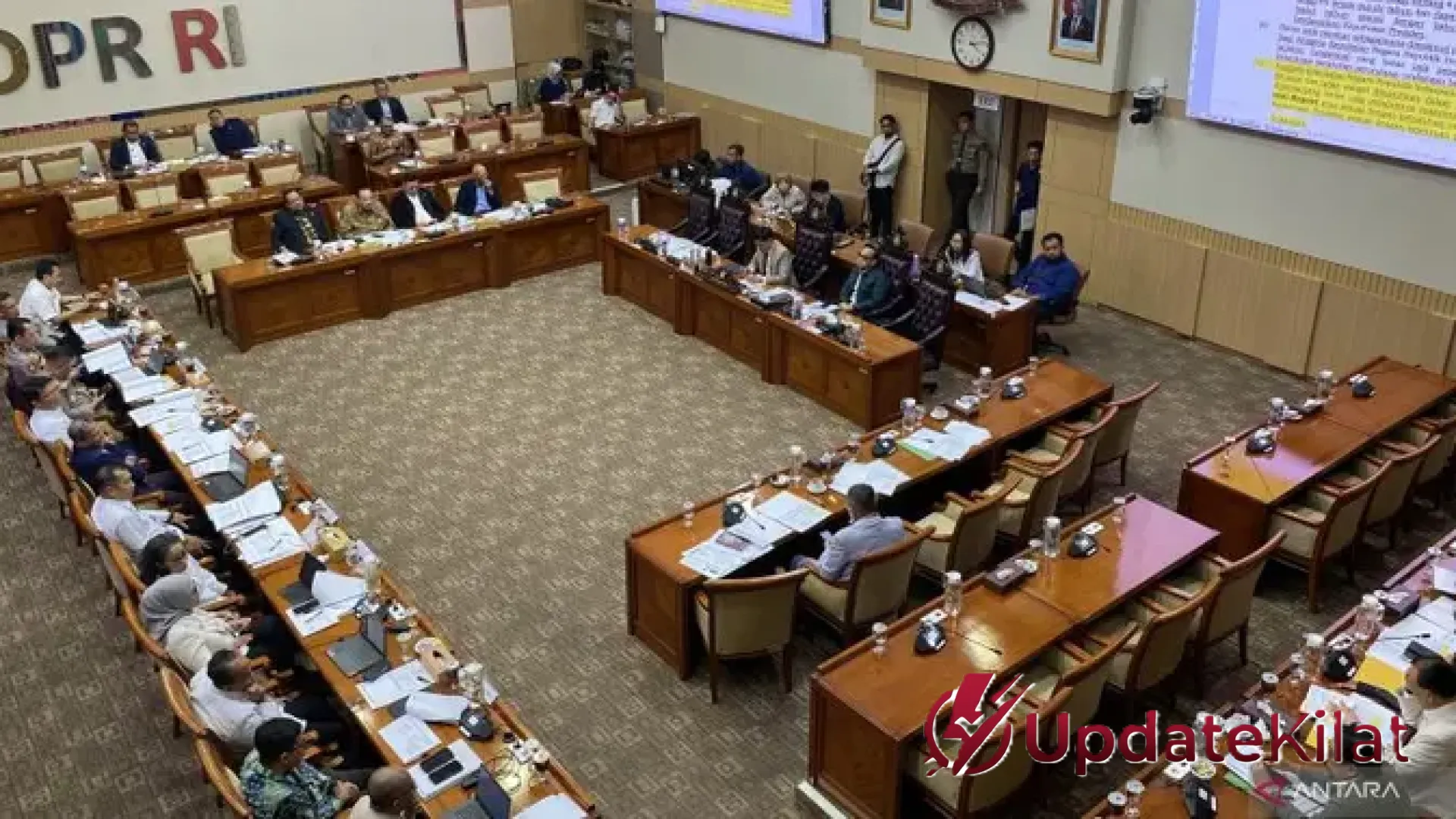 Babak Baru Masa Bakti Korps Bhayangkara: DPR dan Pemerintah Sepakati Aturan Pensiun Terbaru dalam RUU Polri