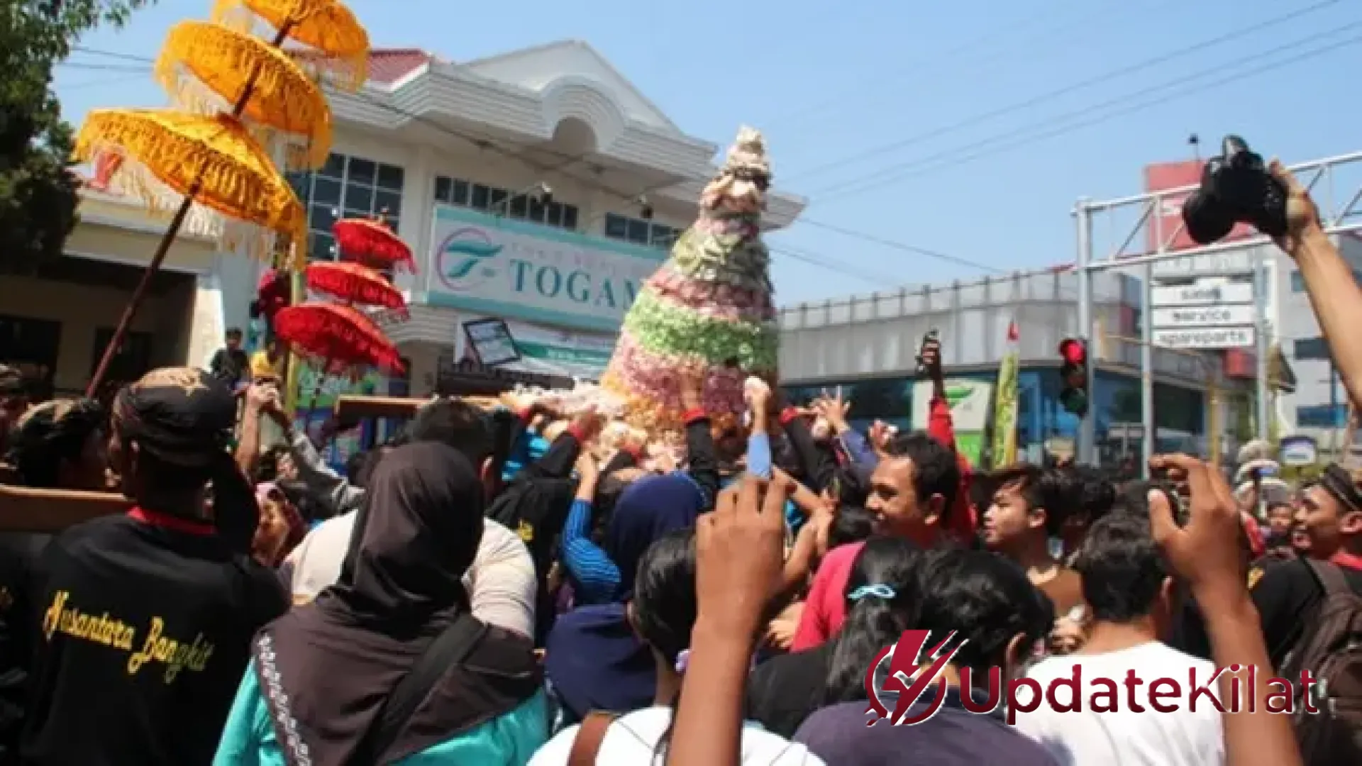 Menyingkap Tabir Mitos dan Fakta Bulan Suro: Pandangan Islam yang Sering Disalahpahami
