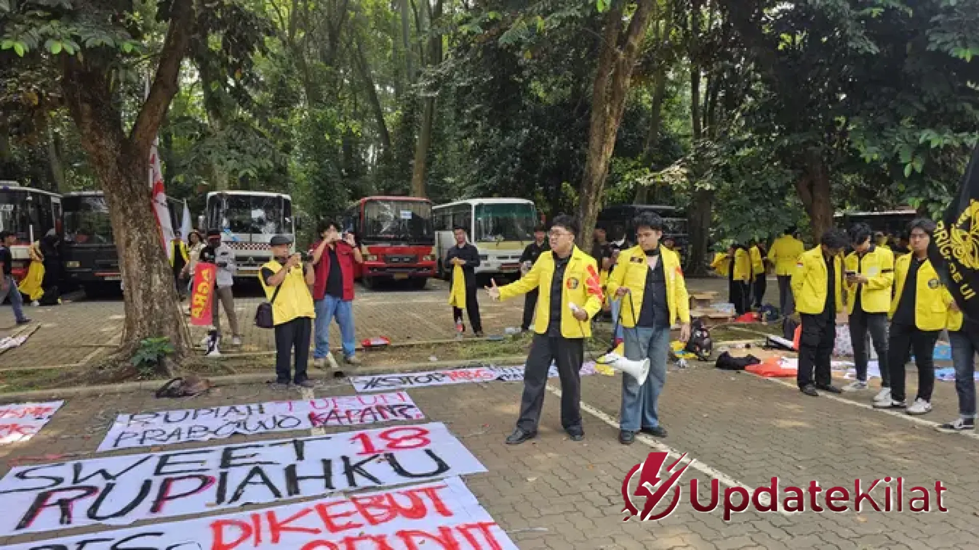 Gema Narasi ‘Indonesia Bangkrut’: Ribuan Mahasiswa BEM UI Turun ke Jalan, Ini 5 Tuntutan Utamanya