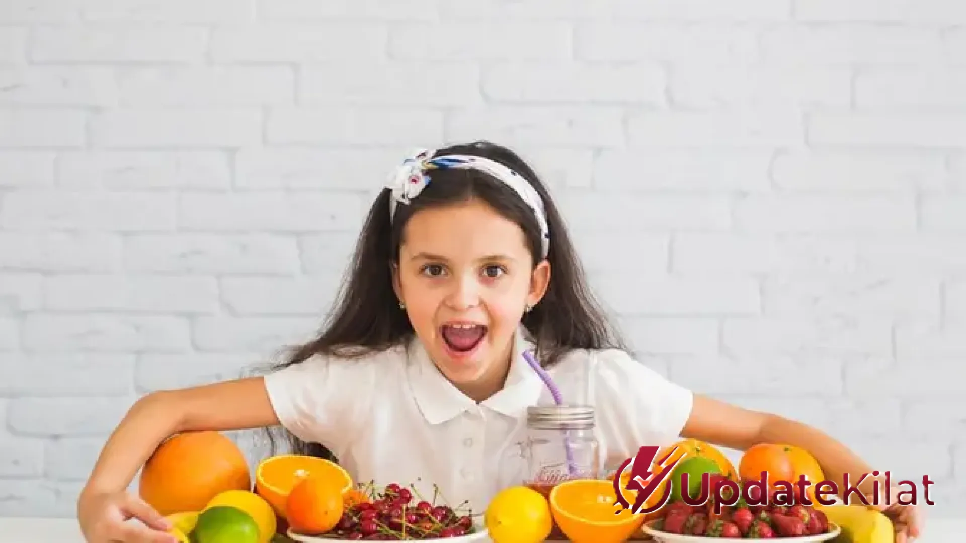 Investasi Nutrisi Sejak Dini: 10 Buah Super untuk Meningkatkan Kecerdasan Otak Anak