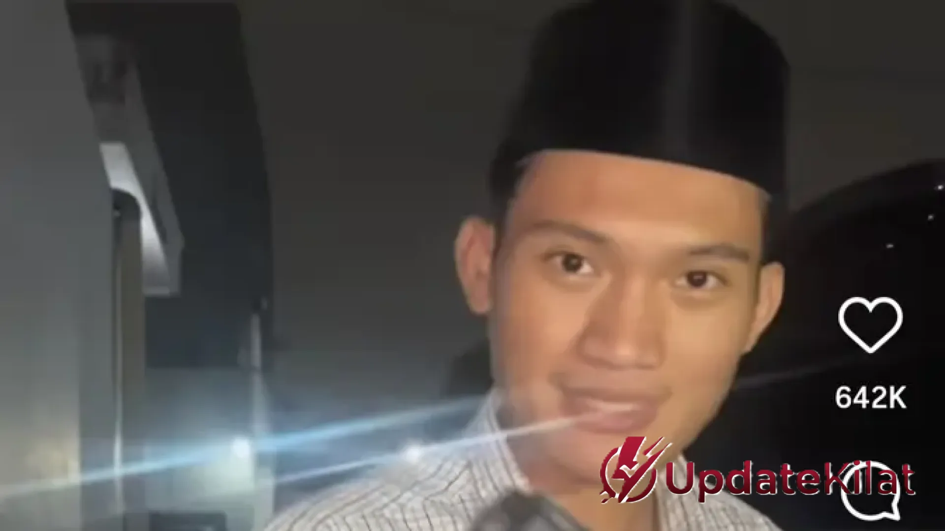 Teror Pengintaian: Mantan Ketua BEM UGM Tiyo Ardianto Temukan Alat Pelacak PBX Finder di Mobilnya