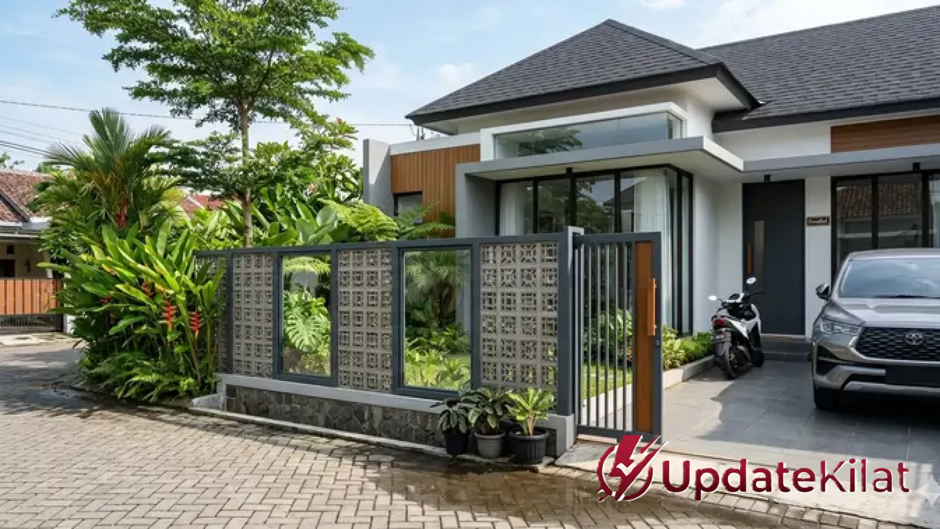 Estetika Bertemu Fungsi: 7 Inspirasi Kombinasi Pagar Roster dan Kaca untuk Hunian Modern nan Sejuk