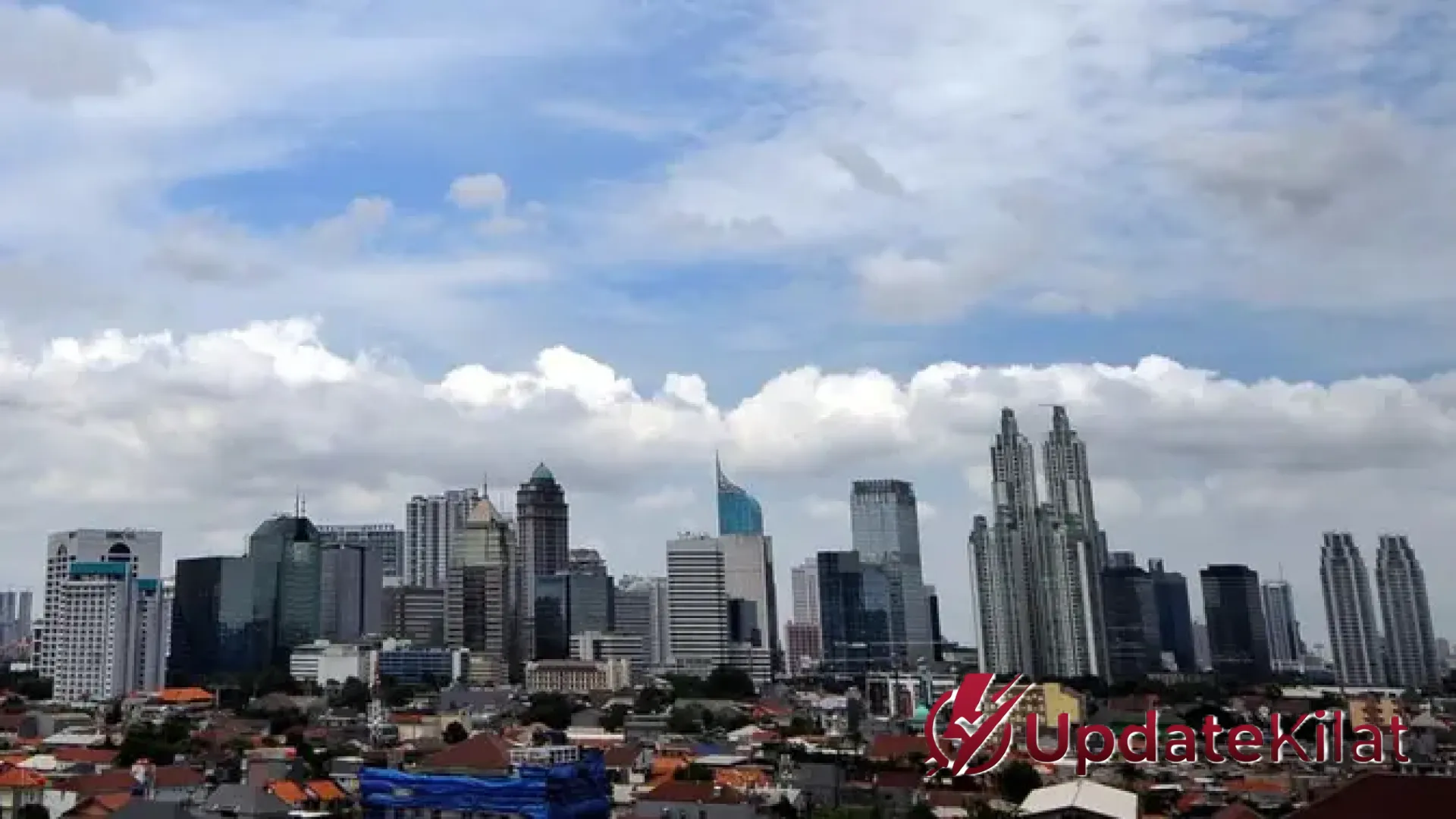 Panduan Cuaca Jakarta Hari Ini: Langit Cerah Berawan Iringi Dinamika Ibu Kota di Akhir Pekan