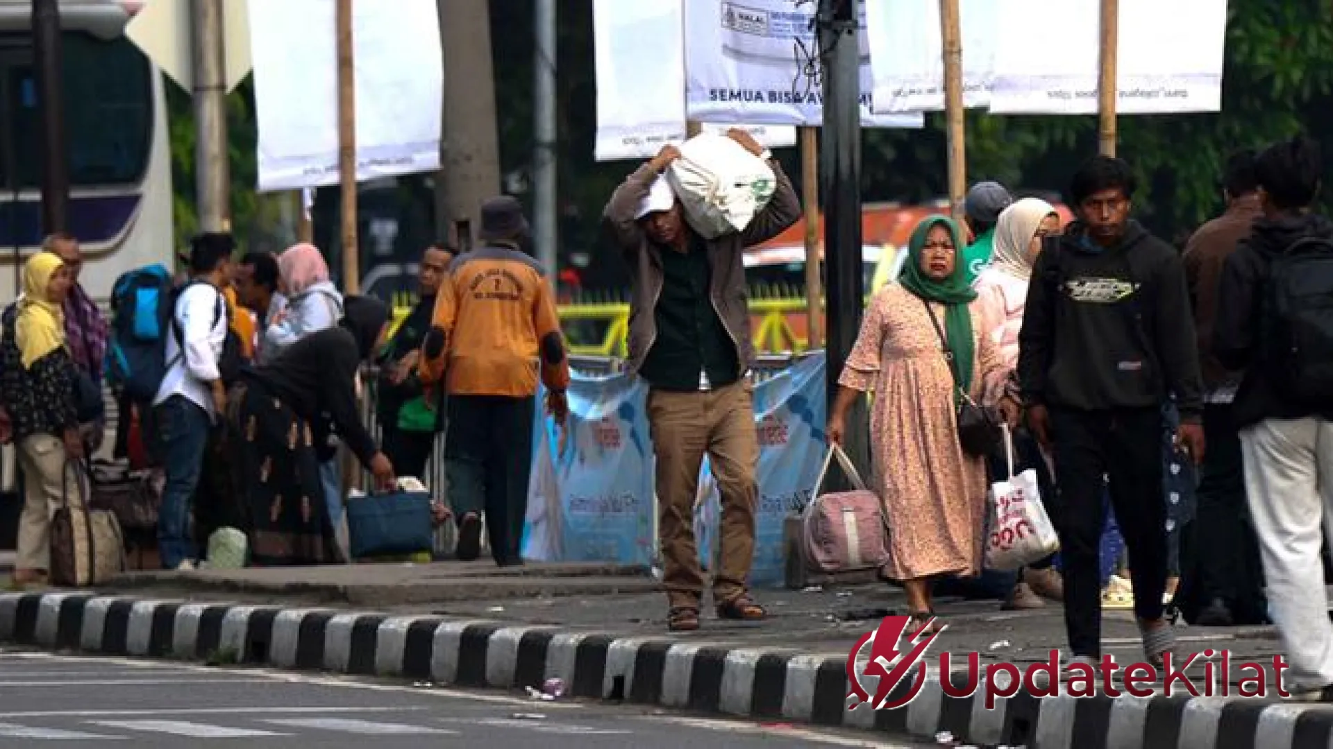 Jakarta Tetap Jadi Magnet Utama: Ribuan Pendatang Baru Padati Ibu Kota Pasca-Lebaran 2026