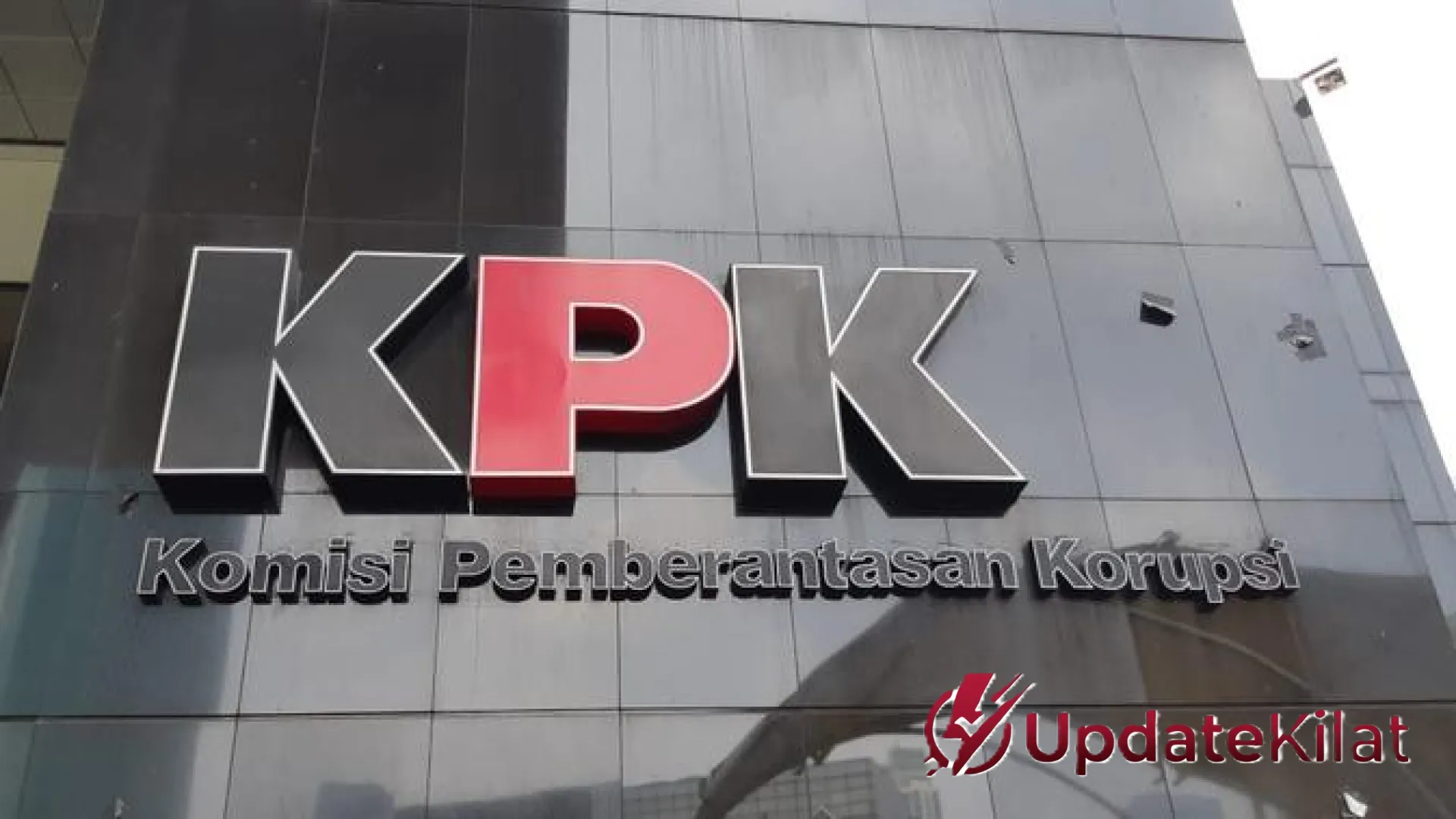 OTT KPK di Tulungagung: Bupati Dikabarkan Terjaring dalam Operasi Senyap Komisi Antirasuah