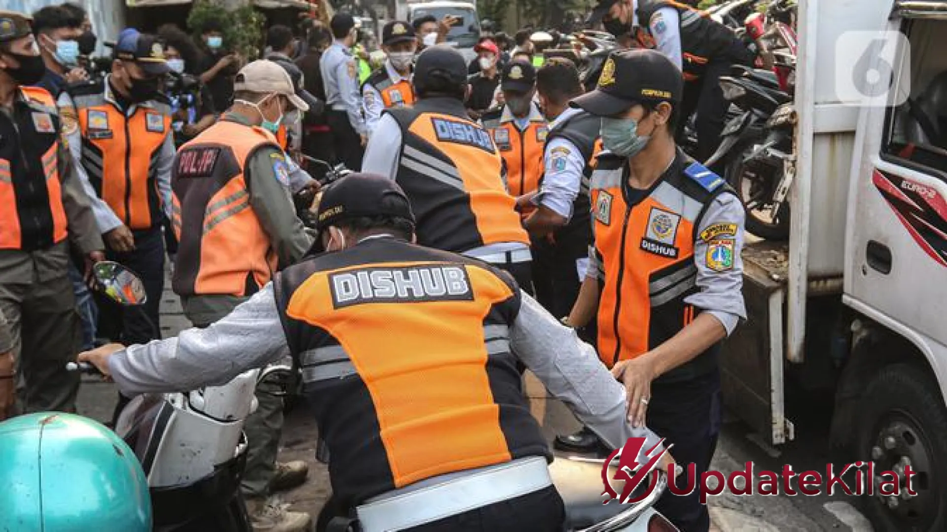 Sengkarut Parkir Liar di Lebak Bulus: DPRD DKI Bongkar Dugaan Praktik ‘Legalisasi’ Pelanggaran yang Merugikan Daerah