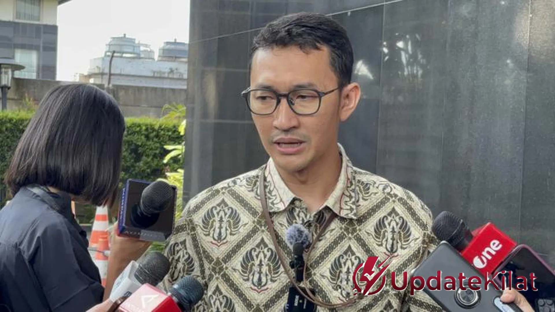 Skandal Cukai Rokok: Bos Tembakau Jatim Haji Her Penuhi Panggilan KPK secara Inisiatif