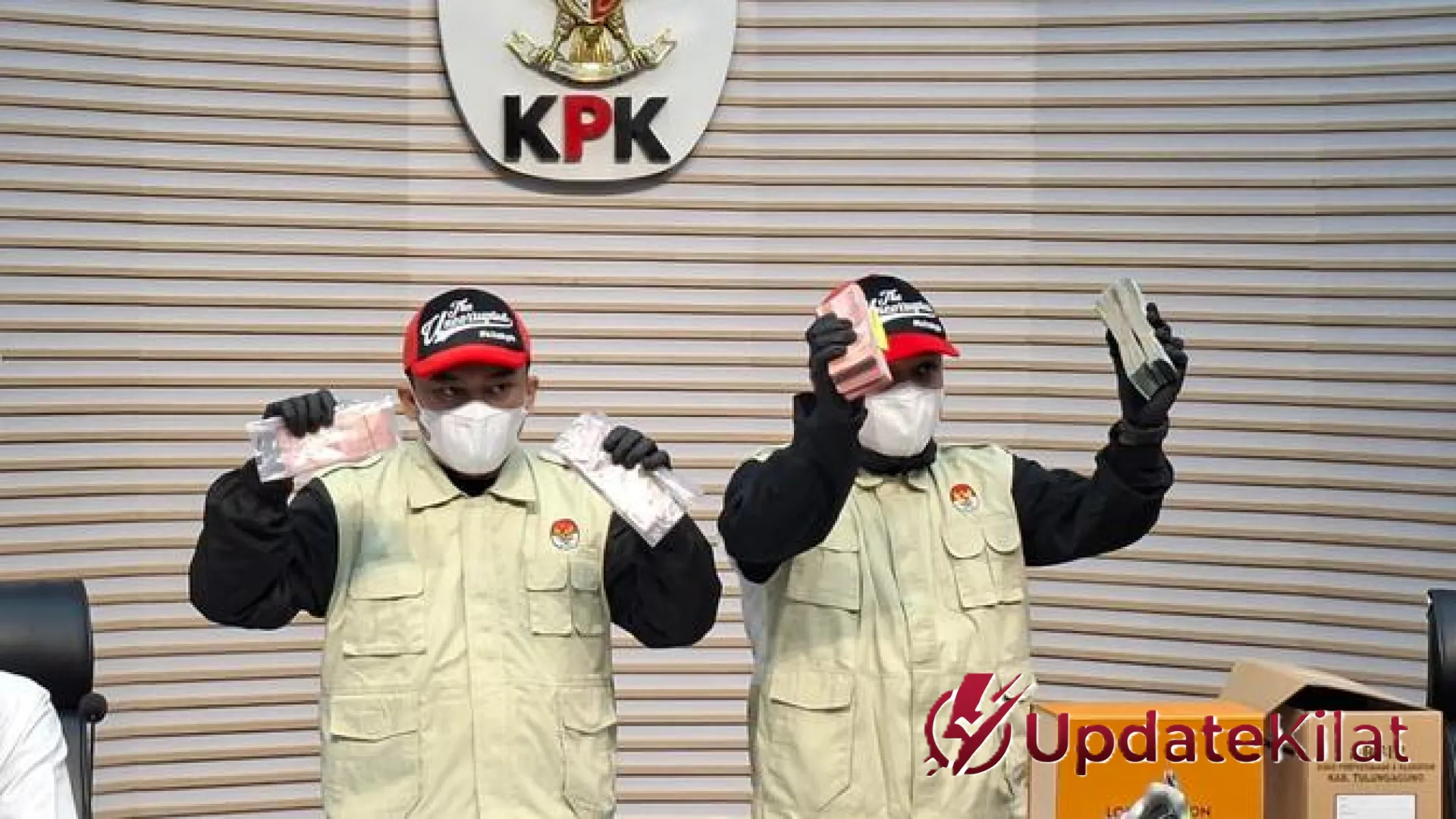 Skandal ‘Surat Sakti’ Bupati Tulungagung: Modus Paksa Anak Buah Setor Miliaran Rupiah Terbongkar